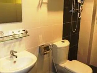 **  ג'והור בהרו 8 Days Boutique Hotel @ Mount Austin Jb מלזיה