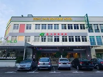 ג'והור בהרו 8 Days Boutique Hotel @ Mount Austin Jb מלזיה