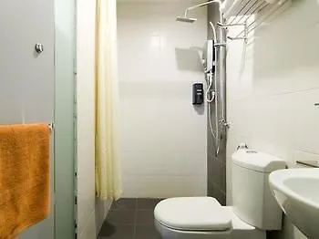 ג'והור בהרו 8 Days Boutique Hotel @ Mount Austin Jb מלזיה